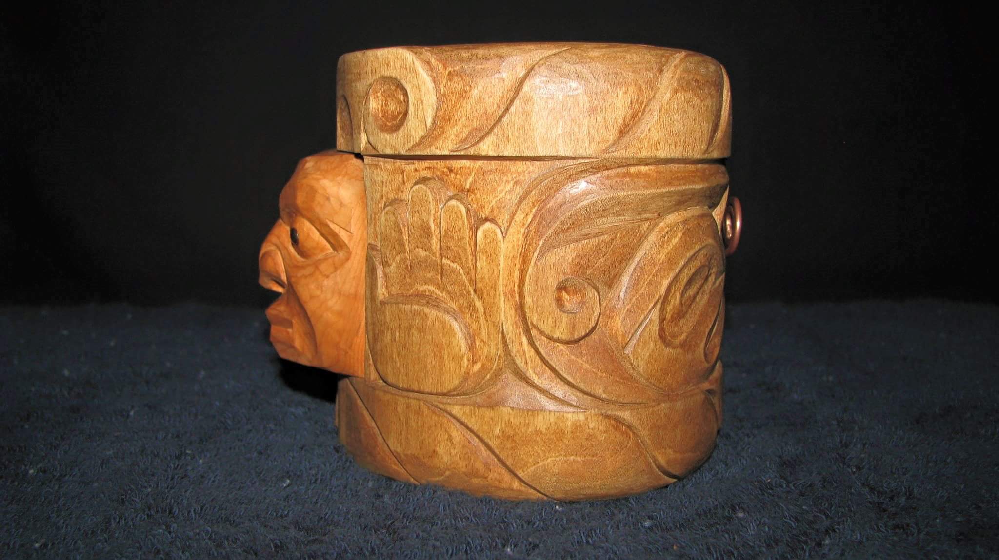 Serpent bracelet side view